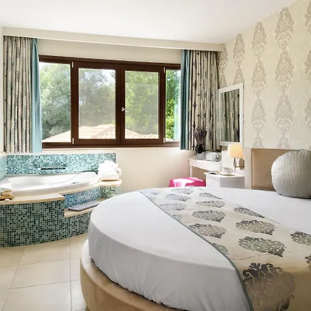 Alexandra Golden Boutique Hotel-adults Only فندق خْريسيا أموذيا