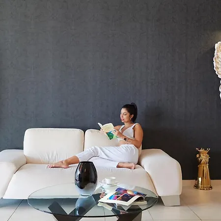 Alexandra Golden Boutique Hotel-adults Only Хотел